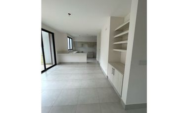 PANAMA NORTE / GC Riverwalk Ambar D-26