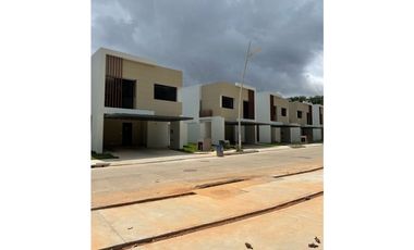 PANAMA NORTE / GC Riverwalk Ambar D-26