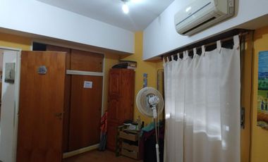 DEPARTAMENTO 2 AMBIENTES CON COCHERA