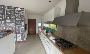 Casa en Alquiler Barrio Privado Arenas del Sur