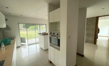 Casa en Alquiler Barrio Privado Arenas del Sur
