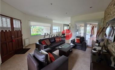 Casa en Venta - Barrio Cerrado - Calidad de Construcción