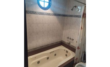 MANUEL LEIVA 2379, entre Fitz Roy y Cerviño, San Justo