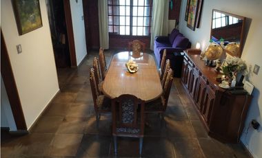 MANUEL LEIVA 2379, entre Fitz Roy y Cerviño, San Justo