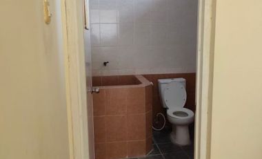 Disewakan Rumah Strategis Lokasi di Nginden Intan Barat, Surabaya