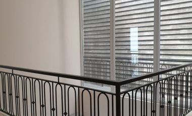 Dijual Rumah Cantik Hoek Jl. Walet Pantai Indah Kapuk Jakarta Utara Lokasi Strategis, Furnished