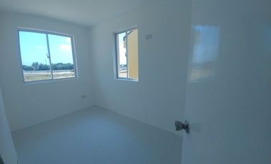 Cara Unit with Carport and Balconu in Camella/ Lessandra Pili - Dave