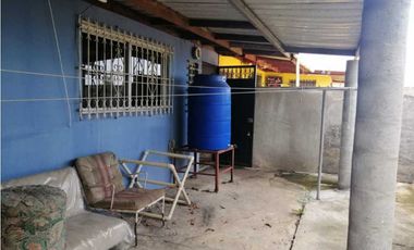 ALQUILER CASA LAS ACACIAS