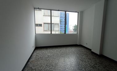 apartamento en arriendo en granada. Cod A4914