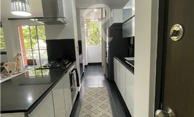 apartamento en arriendo en cumbres. Cod A9965