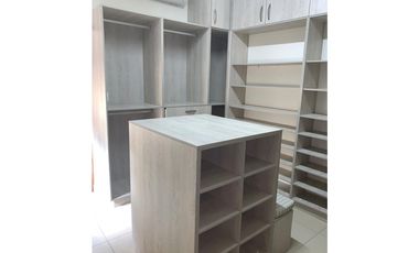 Se Vende Casa Moderna ¡Amoblada! en Panamá Pacifico