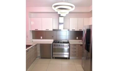 Se Vende Casa Moderna ¡Amoblada! en Panamá Pacifico