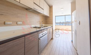 Moderno Estudio Amoblable con Estacionamiento y Bodega