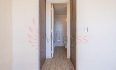 Moderno Estudio Amoblable con Estacionamiento y Bodega