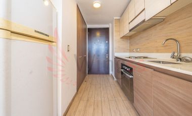 Moderno Estudio Amoblable con Estacionamiento y Bodega