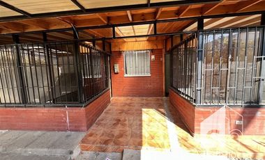 Casa venta 4D 2B Geronimo de Alderete Av La Florida J80