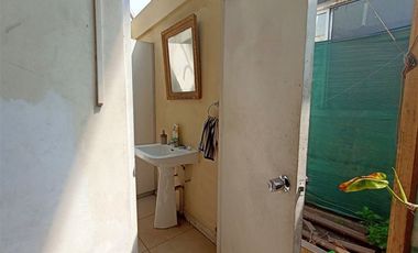 Casa en Venta en Sargento Aldea / Metro Ñuble