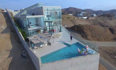 MARAVILLOSA CASA DE PLAYA EN VENTA, PLAYA POSEIDÓN, PUCUSANA