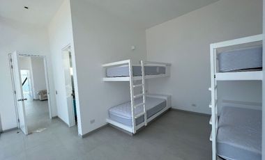 MARAVILLOSA CASA DE PLAYA EN VENTA, PLAYA POSEIDÓN, PUCUSANA