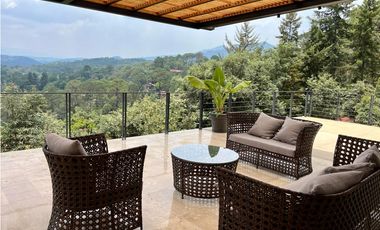 CASA EN VENTA CON VISTA PANORAMICA