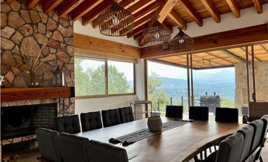 CASA EN VENTA CON VISTA PANORAMICA