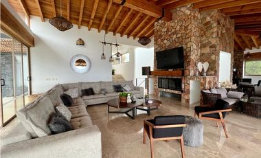 CASA EN VENTA CON VISTA PANORAMICA