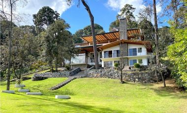 CASA EN VENTA CON VISTA PANORAMICA
