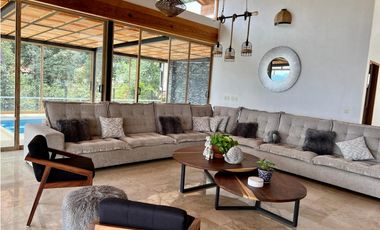 CASA EN VENTA CON VISTA PANORAMICA