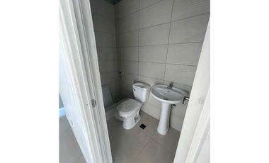 ALQUILER LOCAL LEVEL PLAZA 50 M2