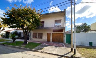 Casa para 2 Familias en venta en Wilde