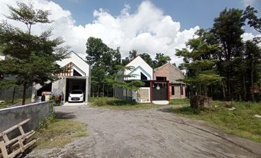 MURAH! RUMAH SCANDINAIAN MODOERN DEKAT TOL PRAMBANAN HANYA 300 JUTA TEPI JALAN