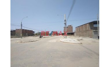 🌟 ¡OPORTUNIDAD ÚNICA PARA INVERSIONISTAS Y CONSTRUCTORES! 🌟

📍 Ubicación Estratégica: R8Jj+Mfg, Piura 20009, Perú, en el dinámico distrito de Veinti
