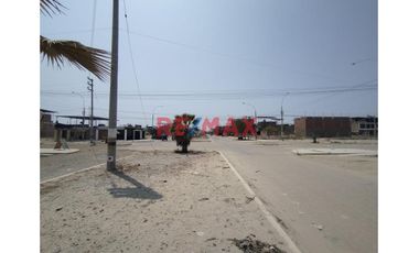 🌟 ¡OPORTUNIDAD ÚNICA PARA INVERSIONISTAS Y CONSTRUCTORES! 🌟

📍 Ubicación Estratégica: R8Jj+Mfg, Piura 20009, Perú, en el dinámico distrito de Veinti
