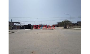 🌟 ¡OPORTUNIDAD ÚNICA PARA INVERSIONISTAS Y CONSTRUCTORES! 🌟

📍 Ubicación Estratégica: R8Jj+Mfg, Piura 20009, Perú, en el dinámico distrito de Veinti
