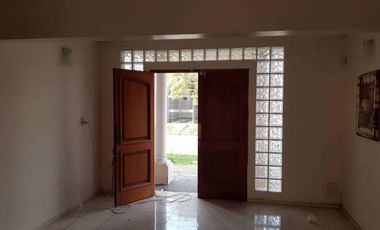 VENDO HERMOSA CASA, UBICACIÓN