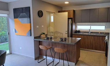 Casa en venta al oriente Fracc. Cantabria Residencial  Modelo Corella 3