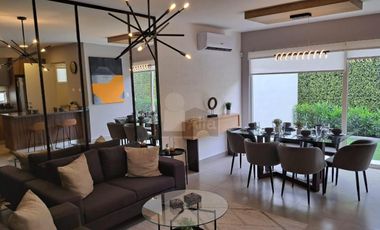 Casa en venta al oriente Fracc. Cantabria Residencial  Modelo Corella 3