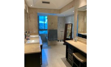SE VENDE O ALQUILA APARTAMENTO EN - PH. GOLF TOWER - 6219RC