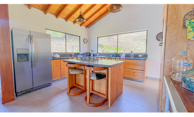 Venta de Casa Campestre en Parcelación El Retiro