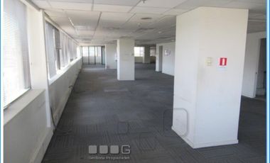 METRO LOS LEONES / LYON