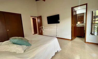 casa en arriendo en cumbres. Cod A776609