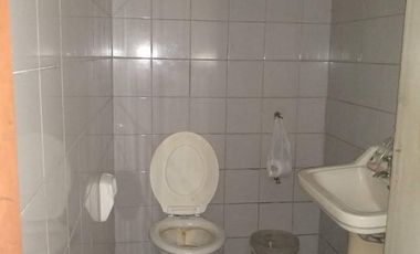 CASA 3 AMB C/COCHERA + 2 LOCALES COMERCIALES