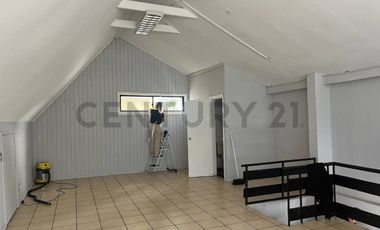 CASA Y LOCAL COMERCIAL EN VENTA FRENTE PLAZA MULCHÉN