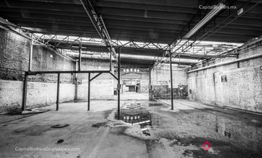 Bodega en zona industrial en Venta