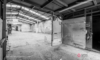 Bodega en zona industrial en Venta