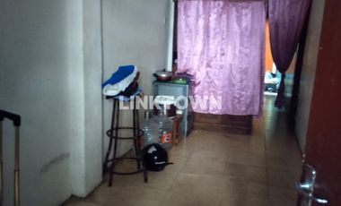 Rumah dengan Lokasi Sangat Strategis di Menur Dekat Poltekes Surabaya