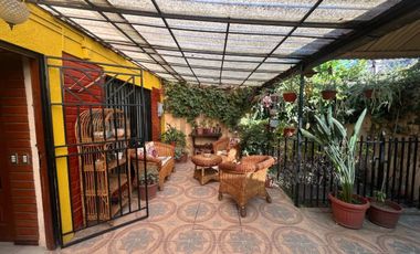 Se Vende Casa Recoleta, cercano a Regimiento Buin