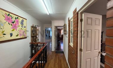 Se Vende Casa Recoleta, cercano a Regimiento Buin