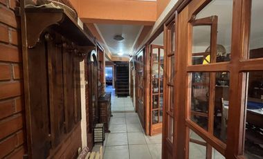 Se Vende Casa Recoleta, cercano a Regimiento Buin