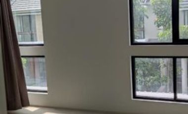 Rumah North West Lake STRATEGIS, SIAP HUNI, ROW 3.5 MOBIL